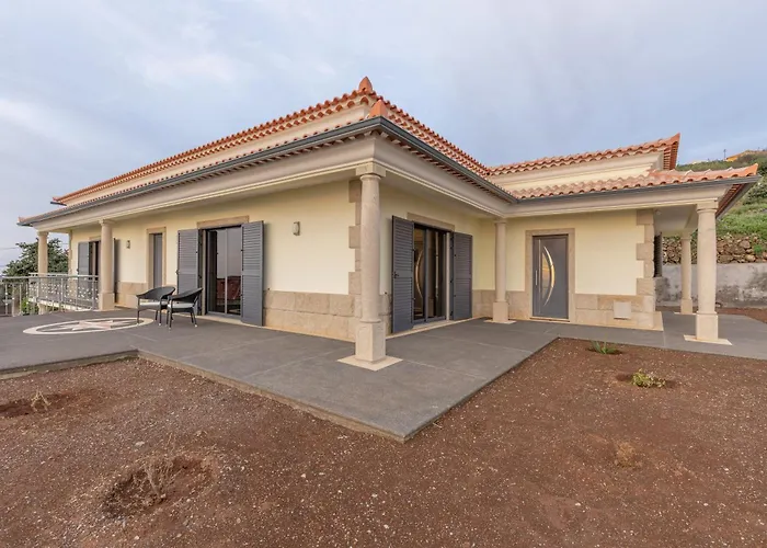 Madeira Refugio De *